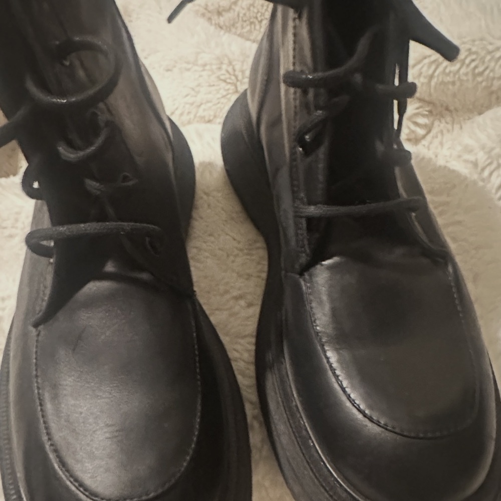 Women’s black leather boots from Free People size 9 - Picture 3 of 10